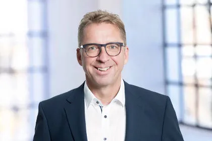 Dr. Björn Medeke